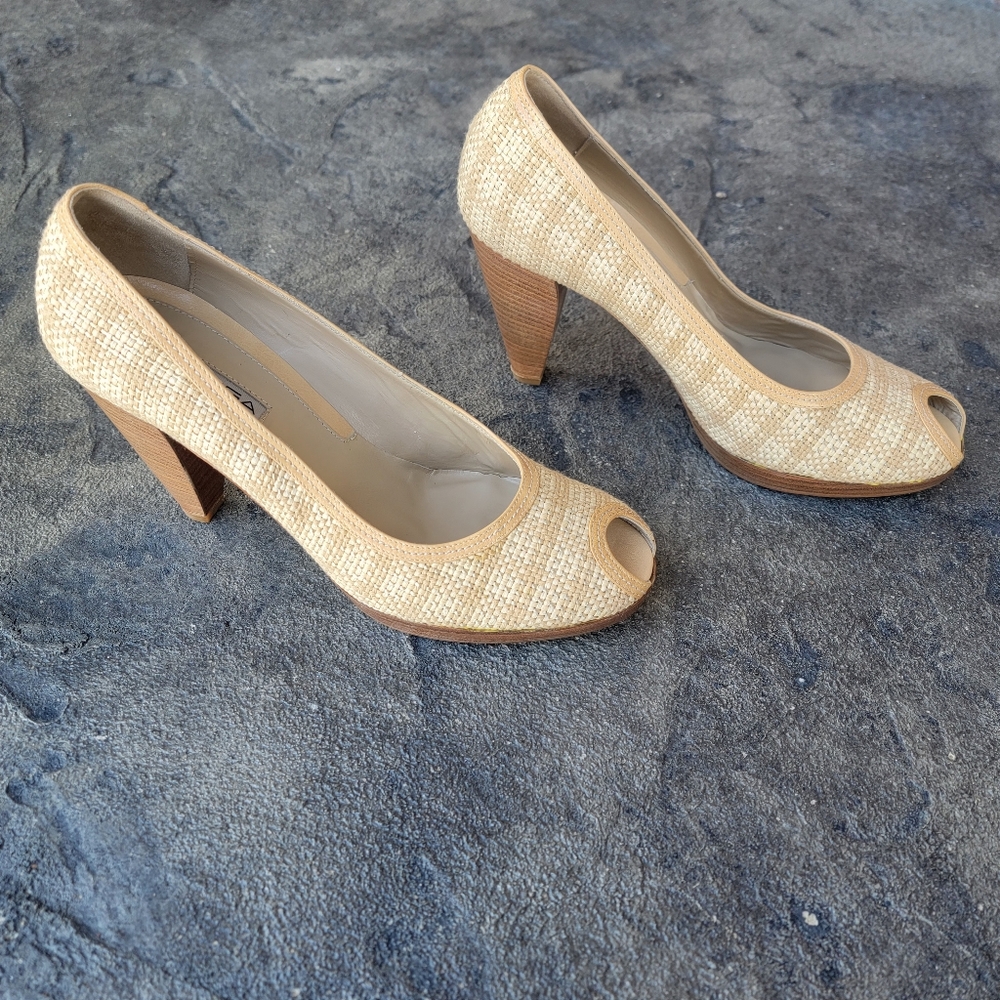 Via Spiga Women's Laurent Cream Plaid Woven Peep Toe Pump Platform Heel …